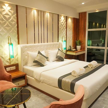 Hotel Spencer-Navi Mumbai Kültér fotó