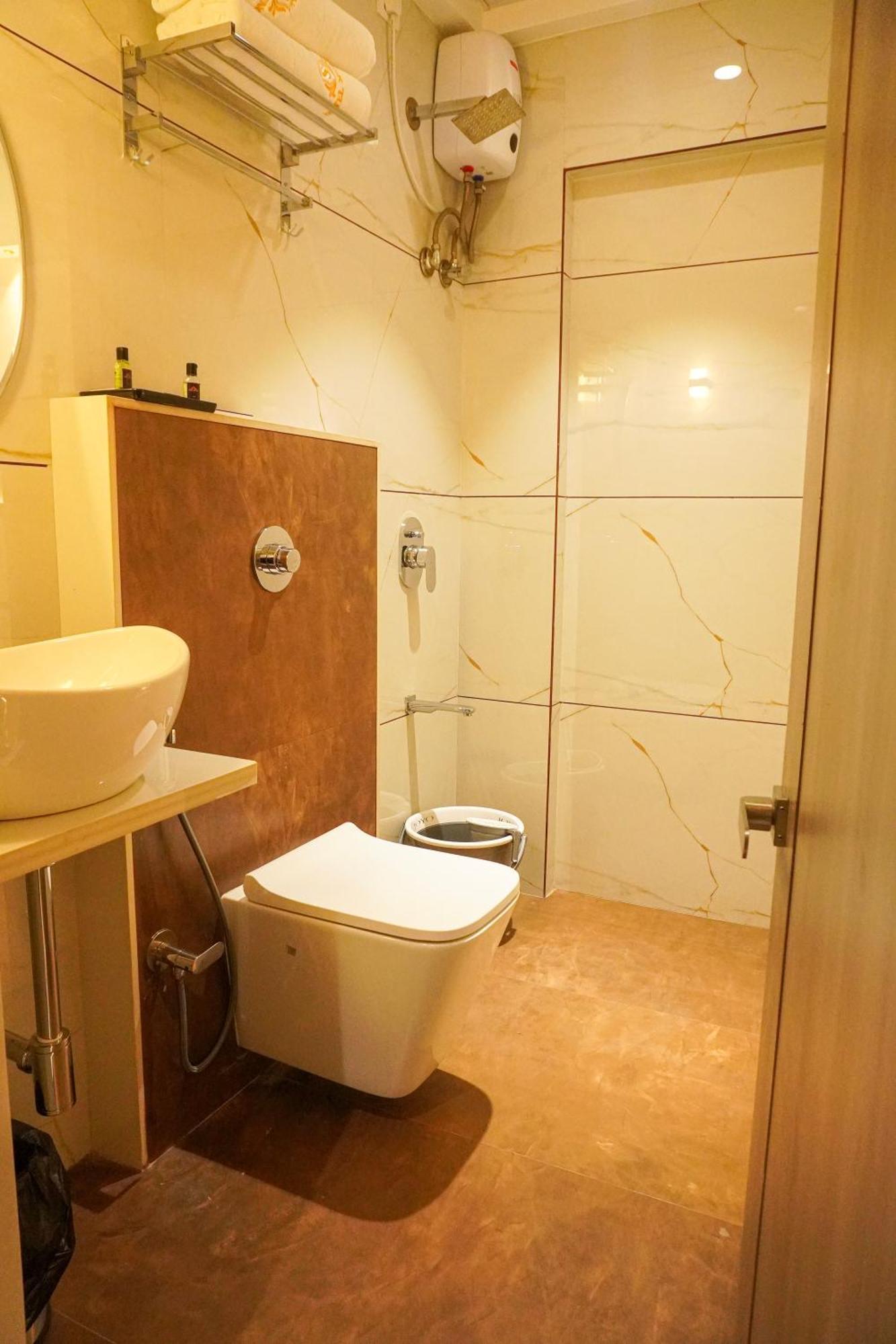 Hotel Spencer-Navi Mumbai Kültér fotó