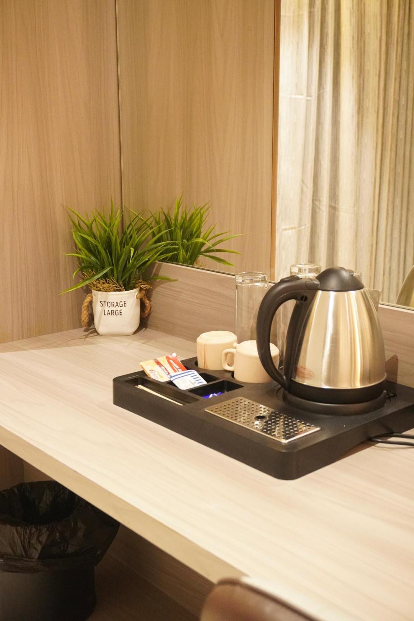Hotel Spencer-Navi Mumbai Kültér fotó